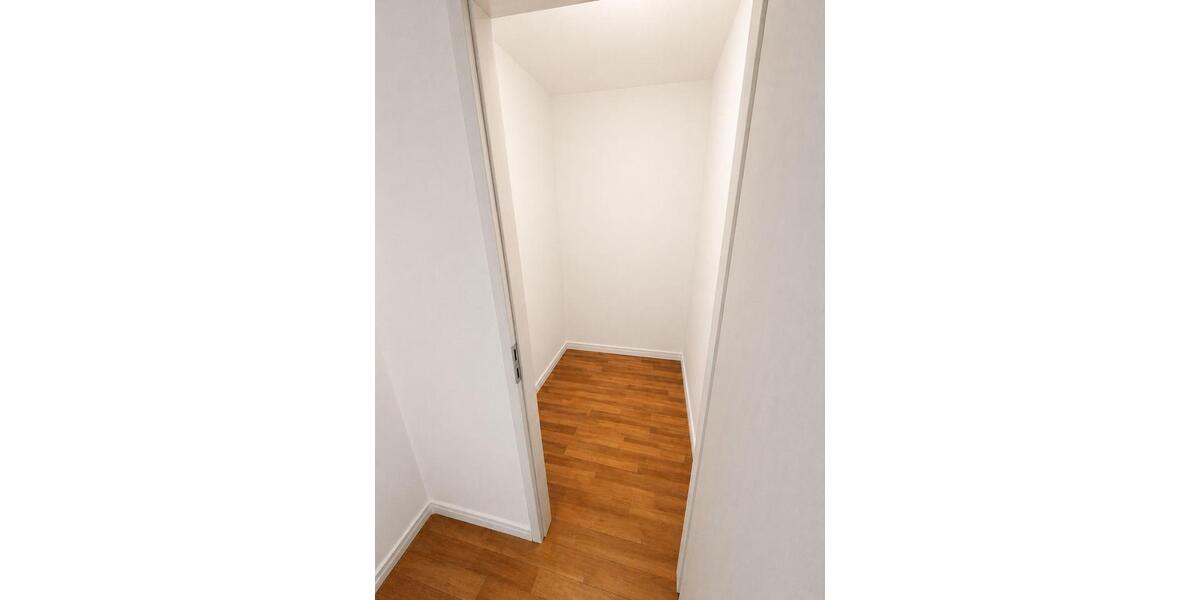 Etagenwohnung Veitshöchheim - 4 Zimmer, 100 m&sup2;, 1.400&euro; | Angebot:26614907