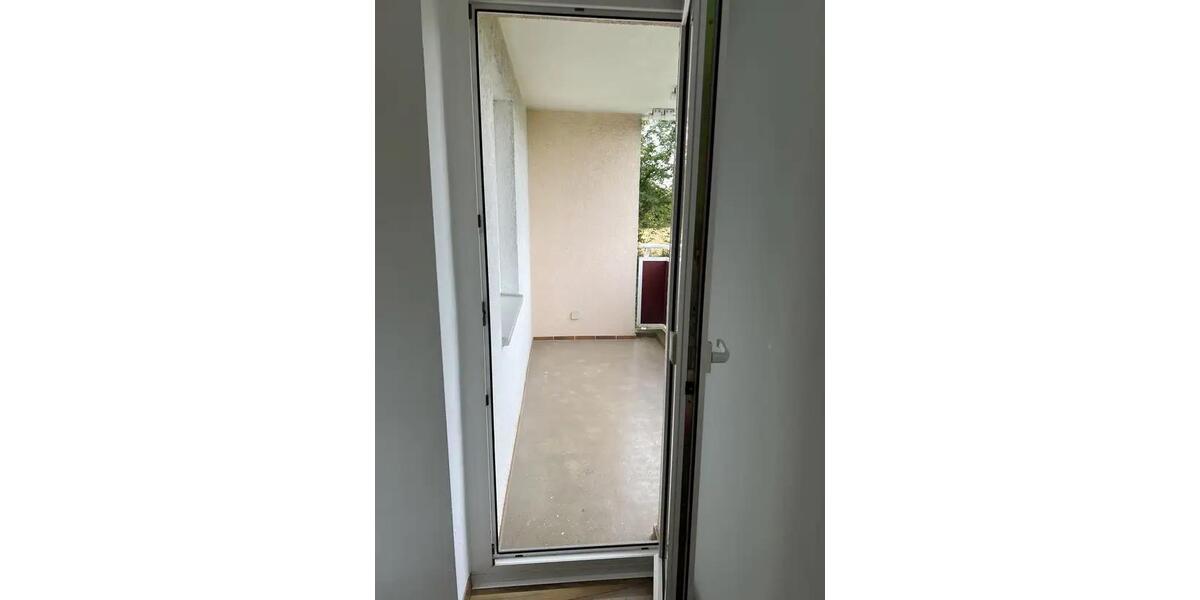 Etagenwohnung Gerbrunn - 3 Zimmer, 70 m&sup2;, 900&euro; | Angebot:26444251