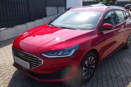 Ford Focus 7.159 km 25.990 € Tauberbischofsheim 97941