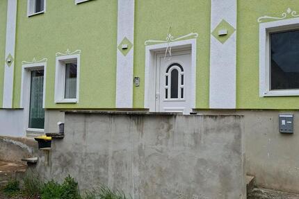 Wohnung Bütthard - 3 Zimmer, 94 m&sup2;, 700&euro; | Angebot:26490371