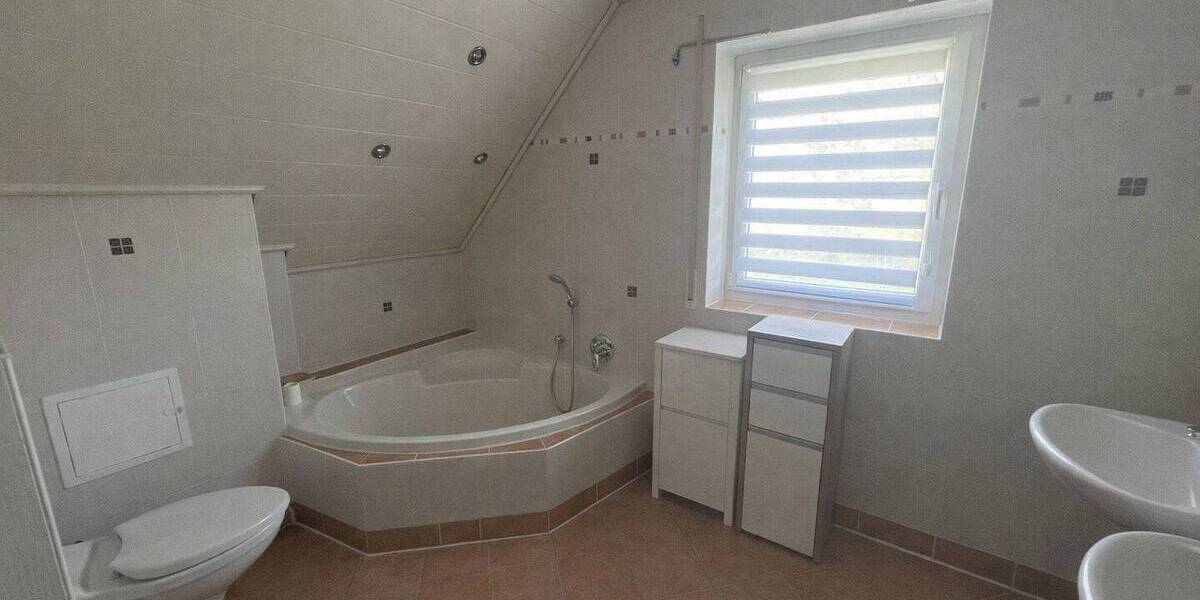 Einfamilienhaus Kirchheim - 6 Zimmer, 185 m&sup2;, 560.000&euro; | Angebot:26582171