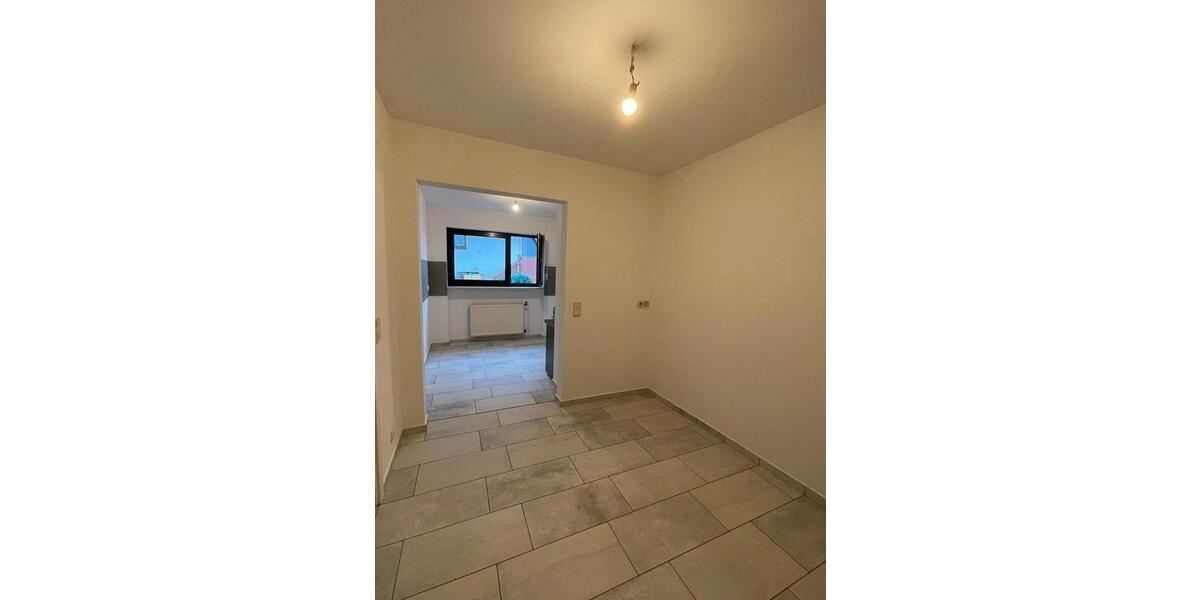 Doppelhaushälfte Zell am Main - 5 Zimmer, 151 m&sup2;, 379.000&euro; | Angebot:26957747