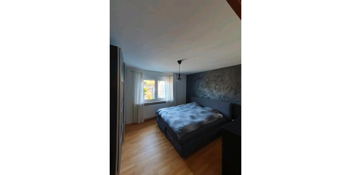 Zwischenmiete Möblierte 3 Zimmer Wohnung 3 zimmer