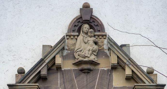 Steuern sparen 55% Denkmal Afa- Bestechende 4Zi. Terrassen- Gartenwhg. in historischem Neugotik Ensemble in Bestlage Wü- Sanderau, unvermietet leer 4 zimmer