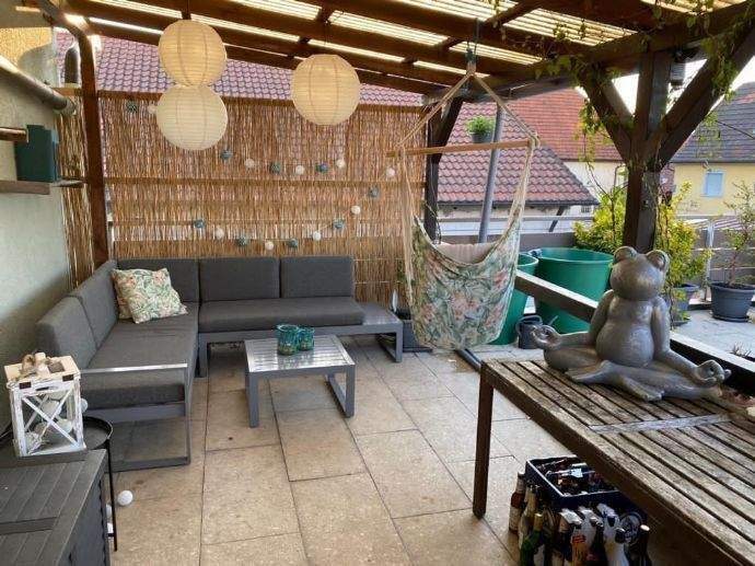 Etagenwohnung Nordheim a.Main - 5 Zimmer, 120 m&sup2;, 990&euro; | Angebot:25226734