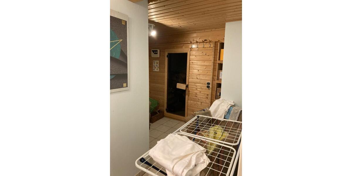 Einfamilienhaus Giebelstadt - 7 Zimmer, 248 m&sup2;, 840.000&euro; | Angebot:26833060