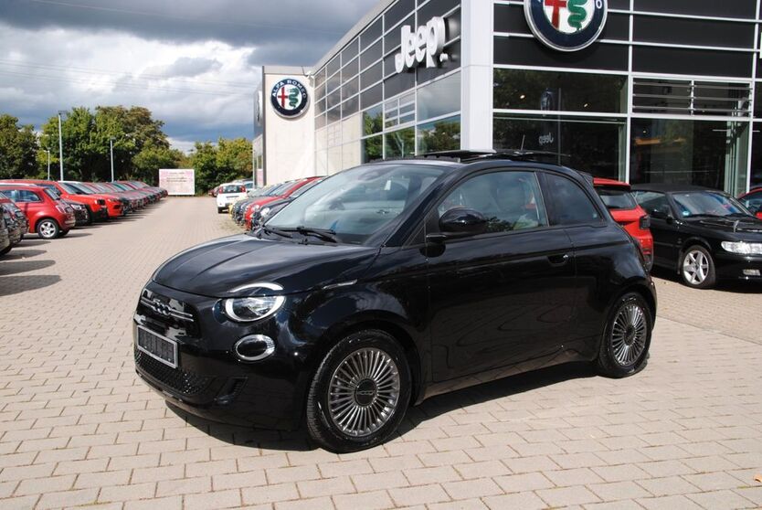 Fiat 500e 31.750 km 17.590 € Würzburg 97076