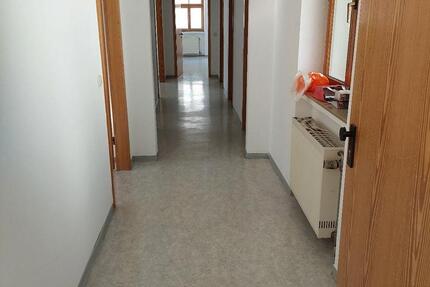 3 12 Zimmer Wohnung OHNE BALKON zimmer