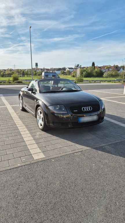 Audi TT 118.000 km 15.999 € Würzburg 97072