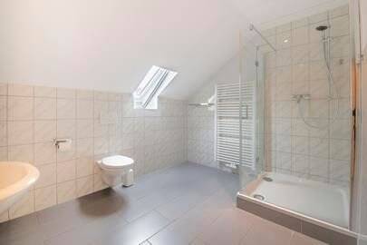 Mehrfamilienhaus, Wohnhaus Kleinrinderfeld - 7 Zimmer, 234 m&sup2;, 445.000&euro; | Angebot:25776835