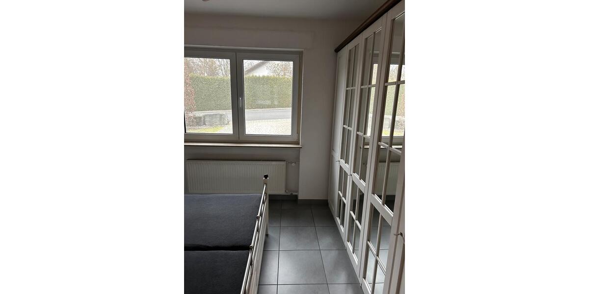 Helle 4 Zimmer Wohnung für zwei Personen oder auch als Praxis 4 zimmer