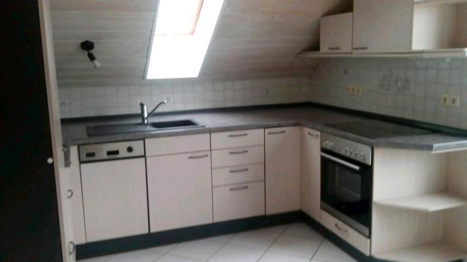 Dachgeschoßwohnung Prosselsheim - 4 Zimmer, 120 m&sup2;, 700&euro; | Angebot:26211442