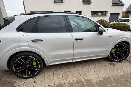 Porsche Cayenne 51.100 km 69.970 &euro; Röthlein 97520