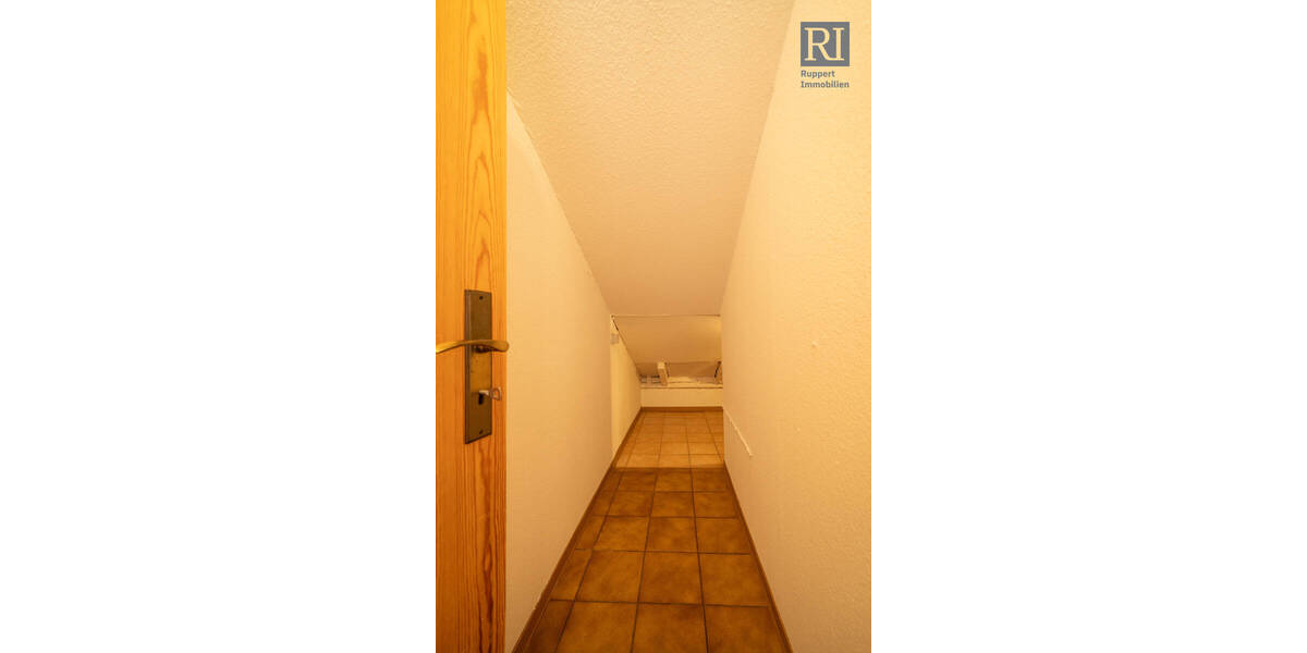 Mehrfamilienhaus, Wohnhaus Schwarzach am Main Stadtschwarzach - 7 Zimmer, 191 m&sup2;, 389.000&euro; | Angebot:21889230