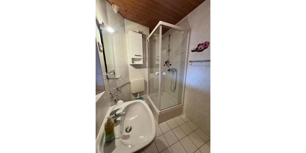 Dachgeschoßwohnung Kitzingen - 2 Zimmer, 63 m&sup2;, 500&euro; | Angebot:25257451
