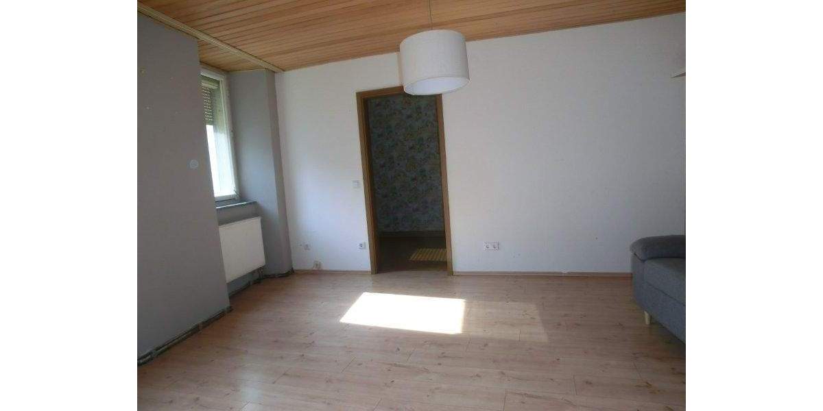 Bauernhaus, Landhaus Dettelbach - 5 Zimmer, 170 m&sup2;, 148.000&euro; | Angebot:25877190