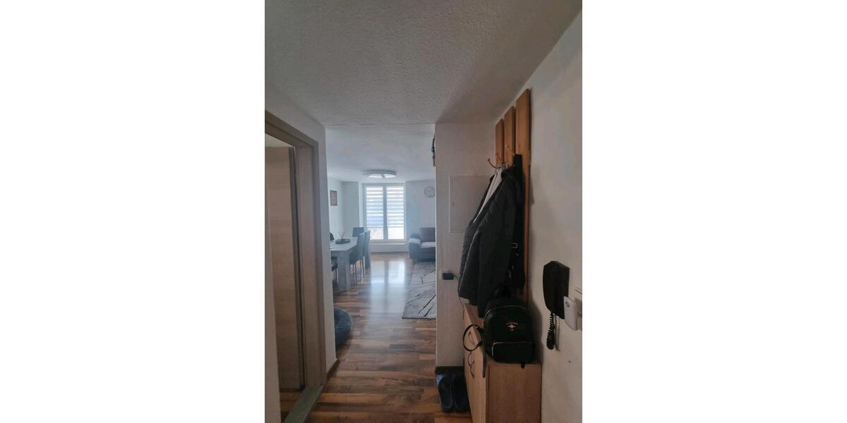 Mehrfamilienhaus, Wohnhaus Giebelstadt - 3 Zimmer, 64 m&sup2;, 900&euro; | Angebot:27617171