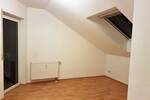 Traumhafte 3 Zimmer Wohnung mit Süd-Dachbalkon, Westloggia und Stellplatz in ruhiger Lage