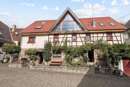 Haus Randersacker - 7 Zimmer, 240 m&sup2;, 740.000&euro; | Angebot:26677307