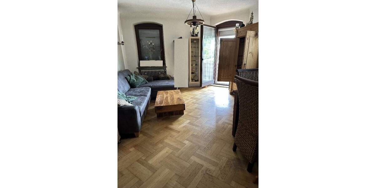 Höchberg - Wohn.- und Geschäftshaus zimmer