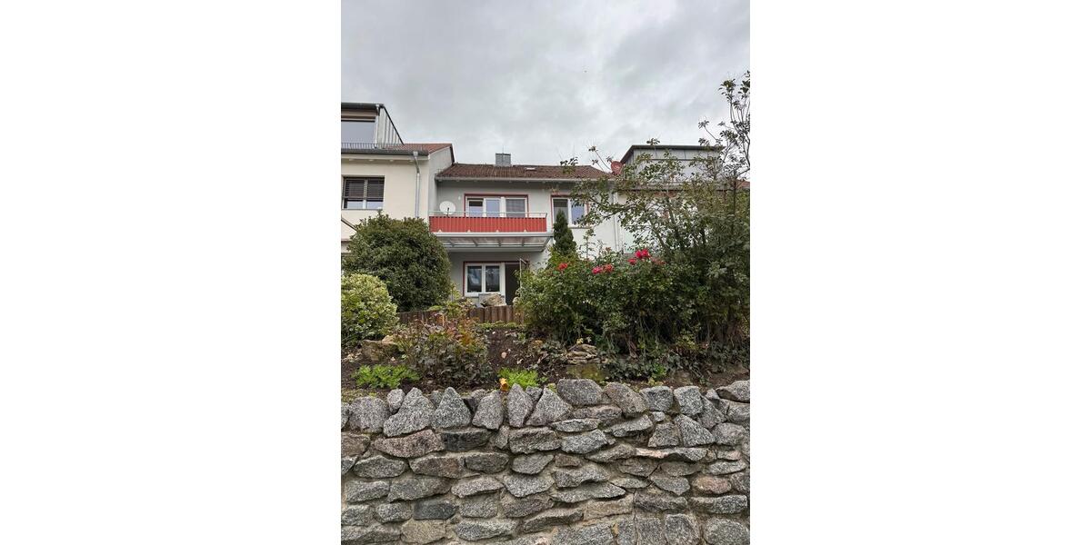 Reihenhaus Würzburg Dürrbachau - 4 Zimmer, 110 m&sup2;, 1.990&euro; | Angebot:24890654