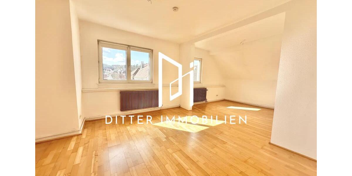 Dachgeschoßwohnung Tauberbischofsheim - 5 Zimmer, 119 m&sup2;, 850&euro; | Angebot:25961013