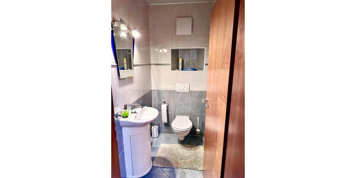 Einfamilienhaus Iphofen - 7 Zimmer, 196 m&sup2;, 769.000&euro; | Angebot:25408957