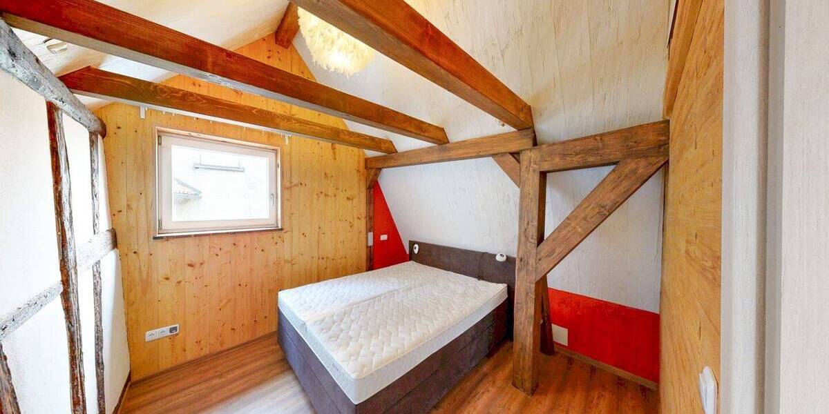 Mehrfamilienhaus, Wohnhaus Kitzingen Repperndorf - 6 Zimmer, 225 m&sup2;, 385.000&euro; | Angebot:25997026