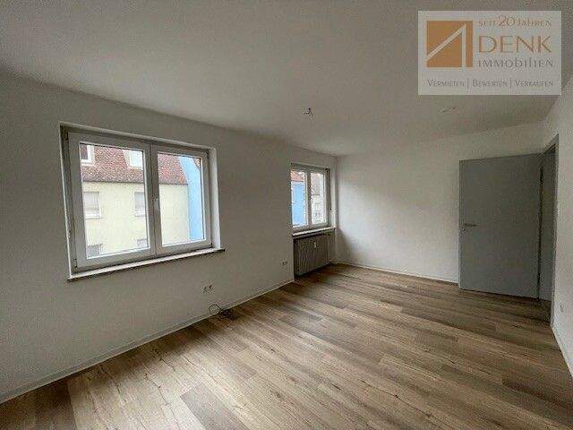 Bezugsfertig! Modernisierte 3 ZW. mit großen Balkon 3 zimmer