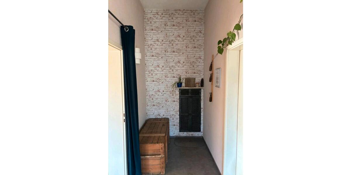 Erdgeschoßwohnung Neubrunn - 3 Zimmer, 120 m&sup2;, 1.100&euro; | Angebot:26459672