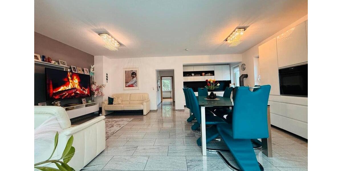 Mehrfamilienhaus, Wohnhaus Würzburg Heuchelhof - 7 Zimmer, 210 m&sup2;, 795.000&euro; | Angebot:25282247