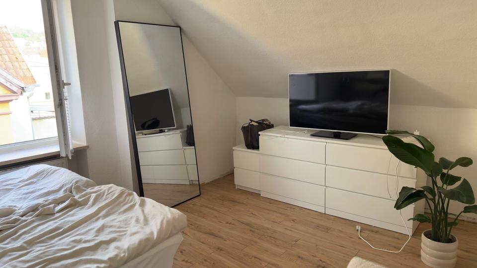 Dachgeschoßwohnung Tauberbischofsheim - 3 Zimmer, 75 m&sup2;, 800&euro; | Angebot:26690180