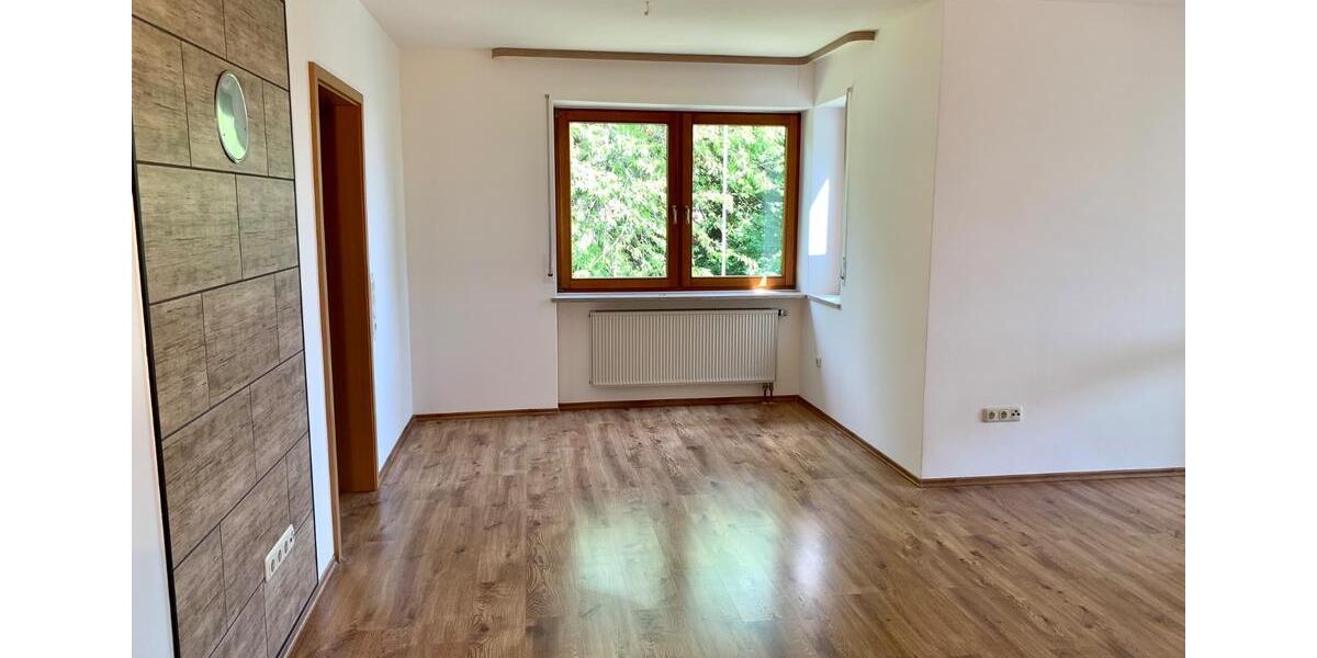 Etagenwohnung Volkach - 3 Zimmer, 91 m&sup2;, 335.000&euro; | Angebot:27208383