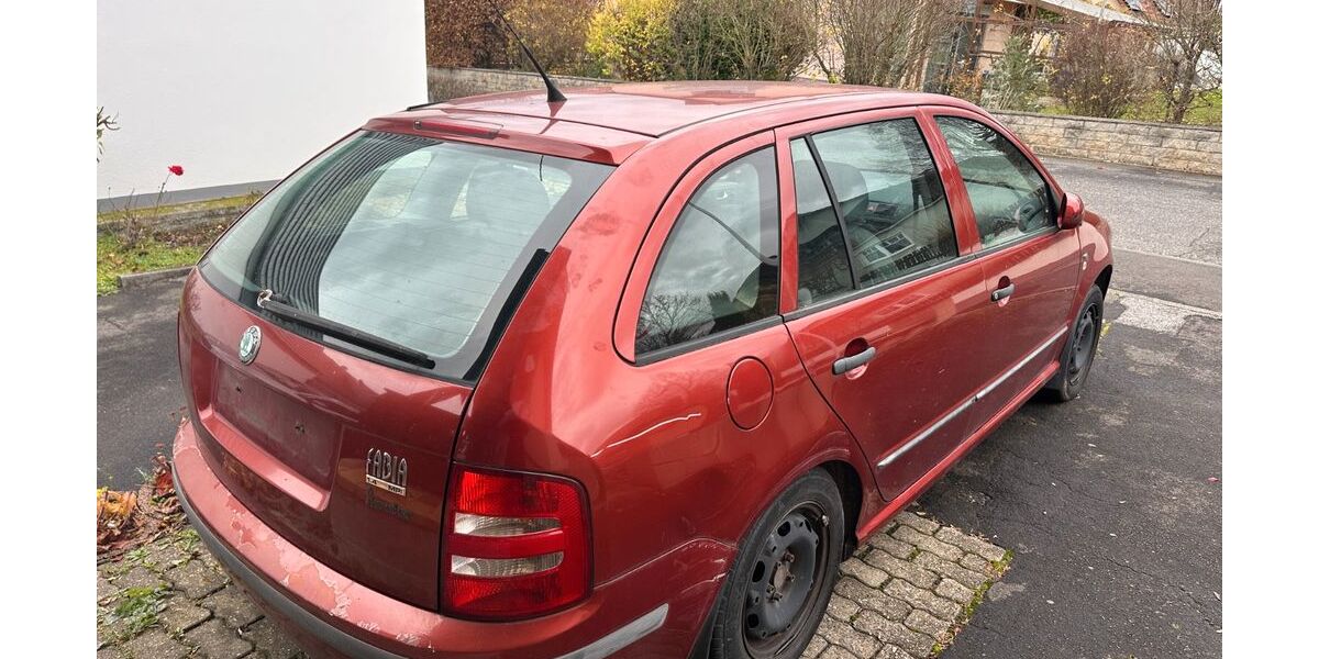 Skoda Fabia 166.787 km 930 € Rödelsee 97348