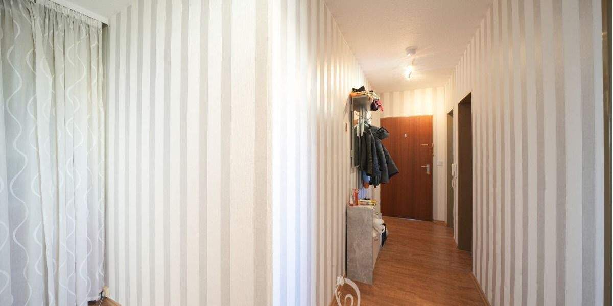 +reserviert+ Seniorengerechter Zugang, 2-Zimmer-Wohnung mit Aufzug, Südbalkon und 1 TG-Stellplatz 2 zimmer