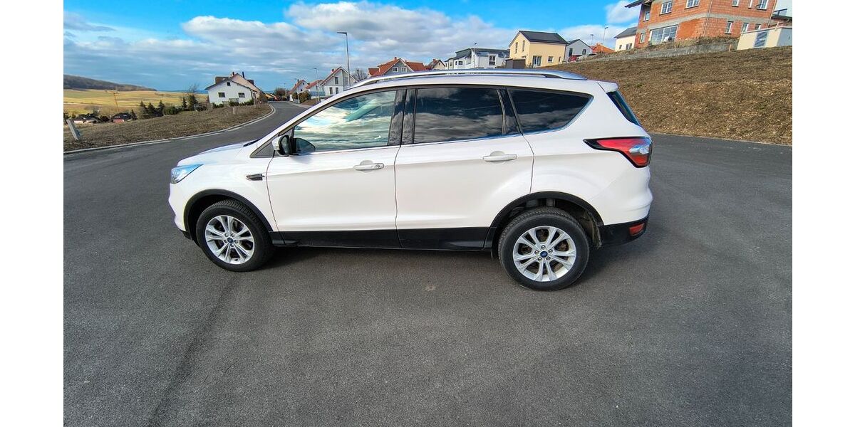 Ford Kuga 97.121 km 16.750 &euro; Neubrunn 97277