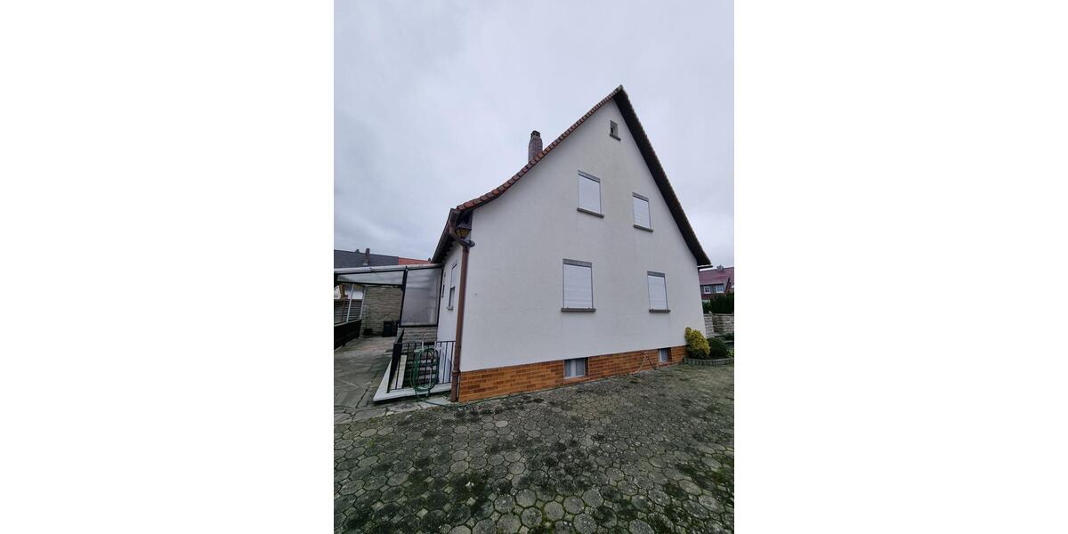 Doppelhaushälfte voll unterkellert mit Doppelgarage zimmer