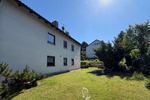 Zweifamilienhaus mit Garten, Ausbaureserve im DG und ausgebautem Bereich im UG - Zweifamilienhaus Zell am Main | Angebot:26876421