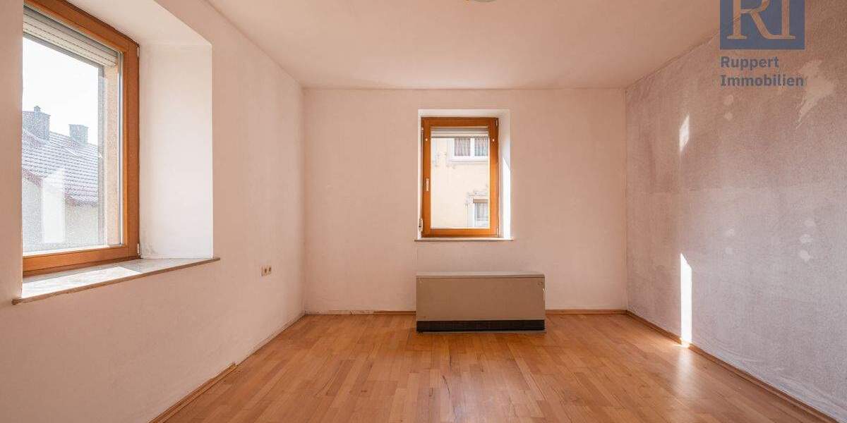 Mehrfamilienhaus, Wohnhaus Rimpar - 6 Zimmer, 187 m&sup2;, 278.000&euro; | Angebot:25909246