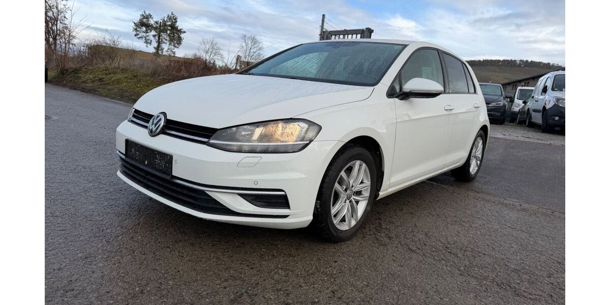VW Golf 183.000 km 10.199 &euro; Eibelstadt 97246
