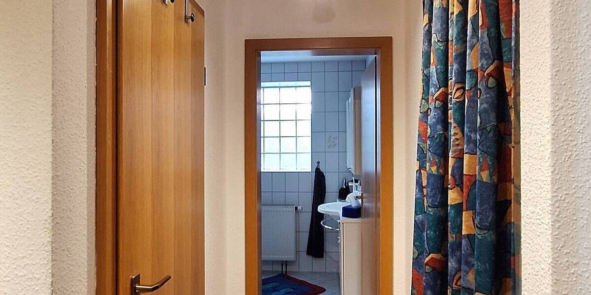 2 Zimmer Stadtwohnung im Zentrum von Kitzingen in der Kaiserstr.Absolut ruhig und sonnig mit Balkon :-) Nur 2 Min.fußläufig zur Fußgängerzone und Main 2 zimmer