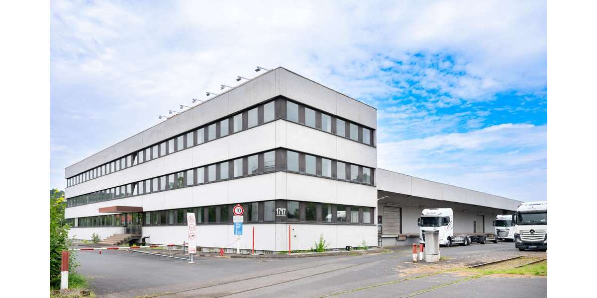 Halle in Würzburg 2.200.000 € 6997.37 m² zimmer