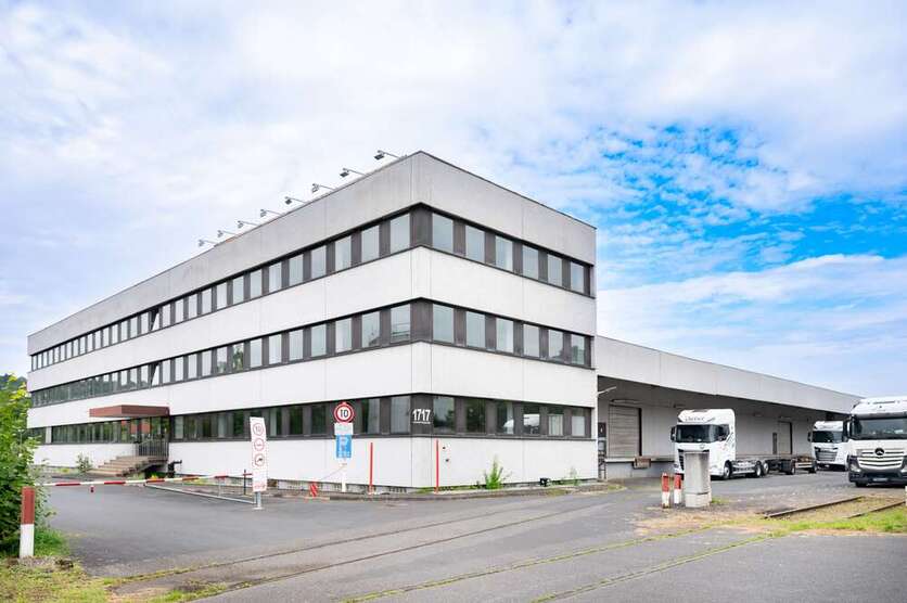 Halle in Würzburg 2.200.000 € 6997.37 m² zimmer