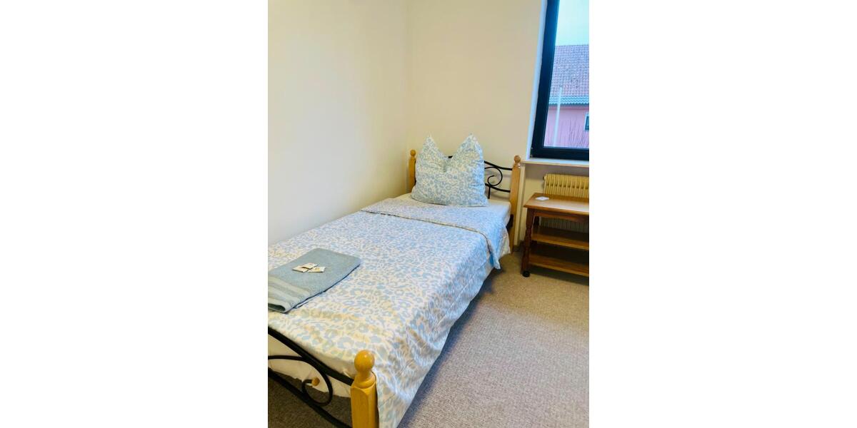 Etagenwohnung Eußenheim - 4 Zimmer, 100 m&sup2;, 1.300&euro; | Angebot:27596876