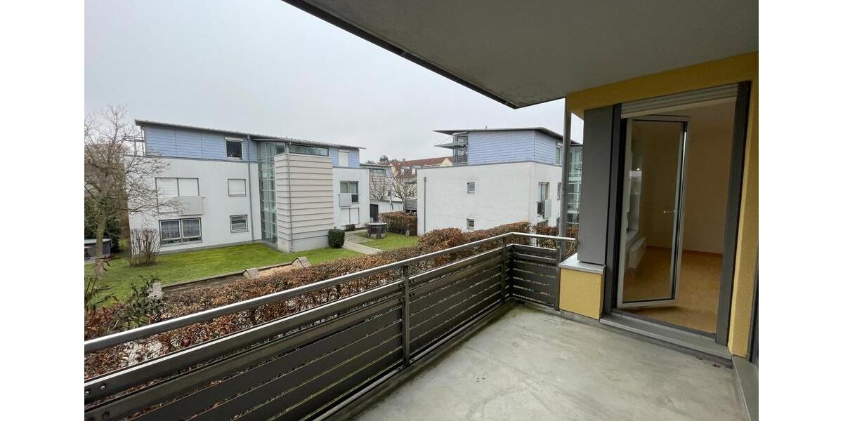 Attraktive 3-Zi.-Whg. mit Balkon in ruhiger Lage von Veitshöchh. 3 zimmer