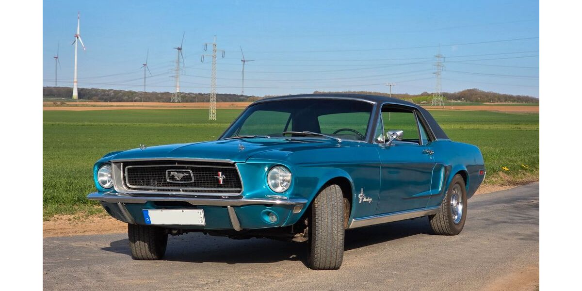 Ford Mustang 82.617 km 29.900 &euro; Würzburg 97072