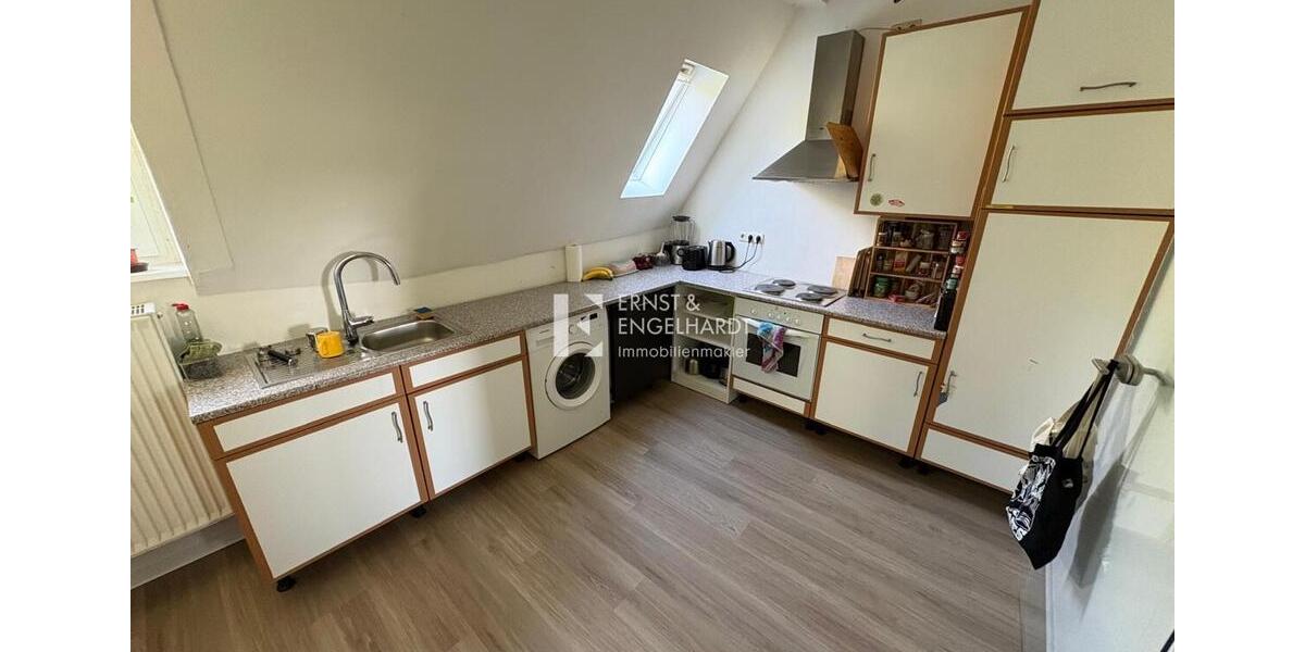 Dachgeschoßwohnung Kitzingen - 3 Zimmer, 68 m&sup2;, 600&euro; | Angebot:26663375