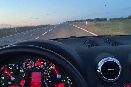 Audi TT 76.500 km 19.800 &euro; Würzburg 97070