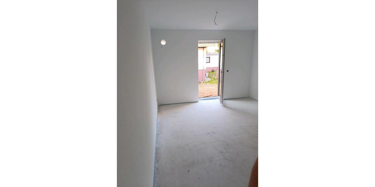 Etagenwohnung Gerbrunn - 2 Zimmer, 65 m&sup2;, 480&euro; | Angebot:24750832