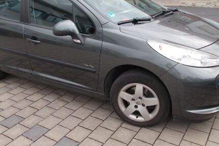 Peugeot 207 131.371 km 2.990 &euro; Kitzingen 97318